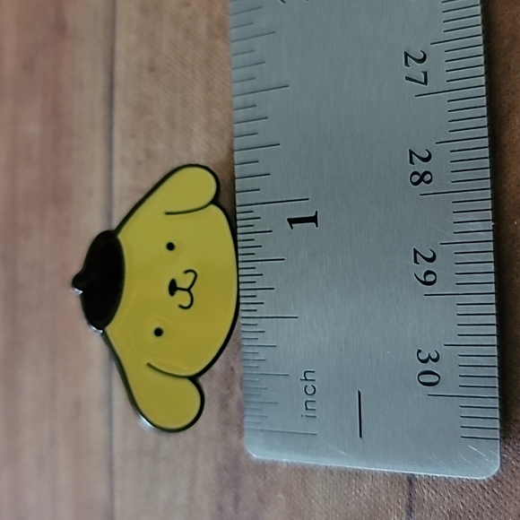 Pompompurin Enamel Lapel Brooch Pin Accessory - Picture 4 of 6